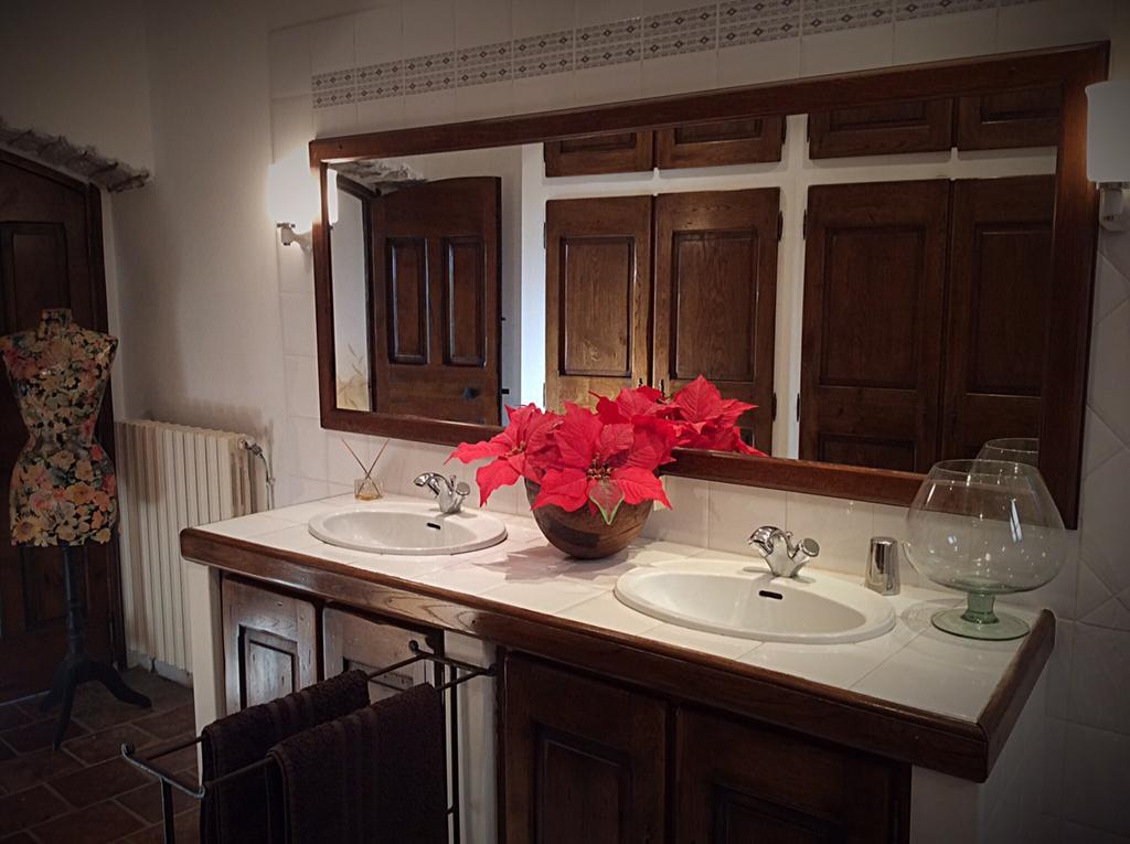 Bed and Breakfast La Maison Disabelle Teyran Zimmer foto