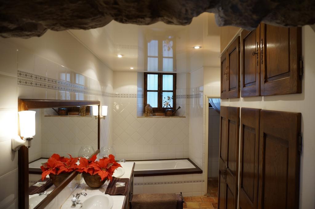 Bed and Breakfast La Maison Disabelle Teyran Zimmer foto